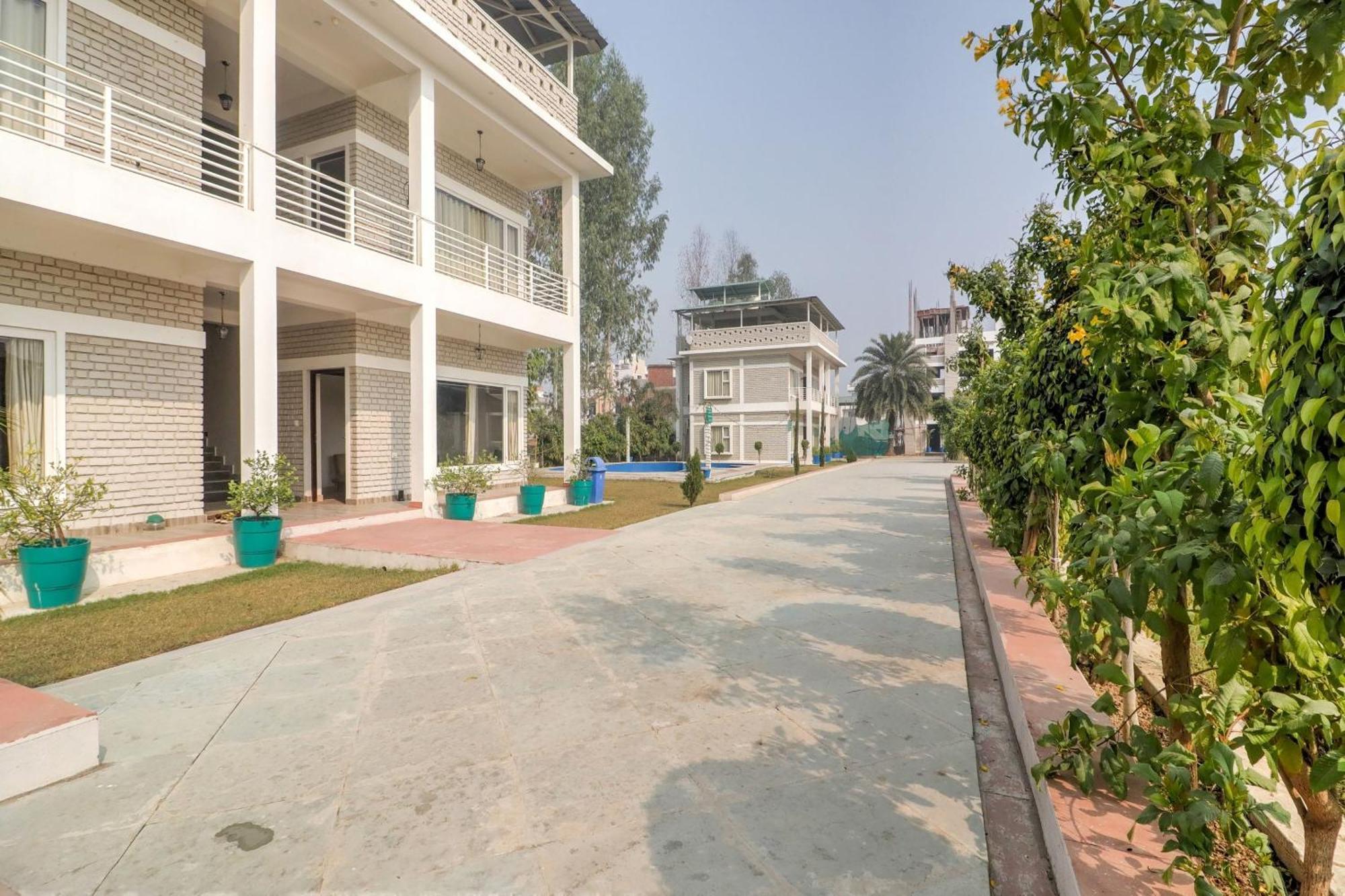 Townhouse Amaraa Farms Near Lulu Hypermarket 勒克瑙 外观 照片