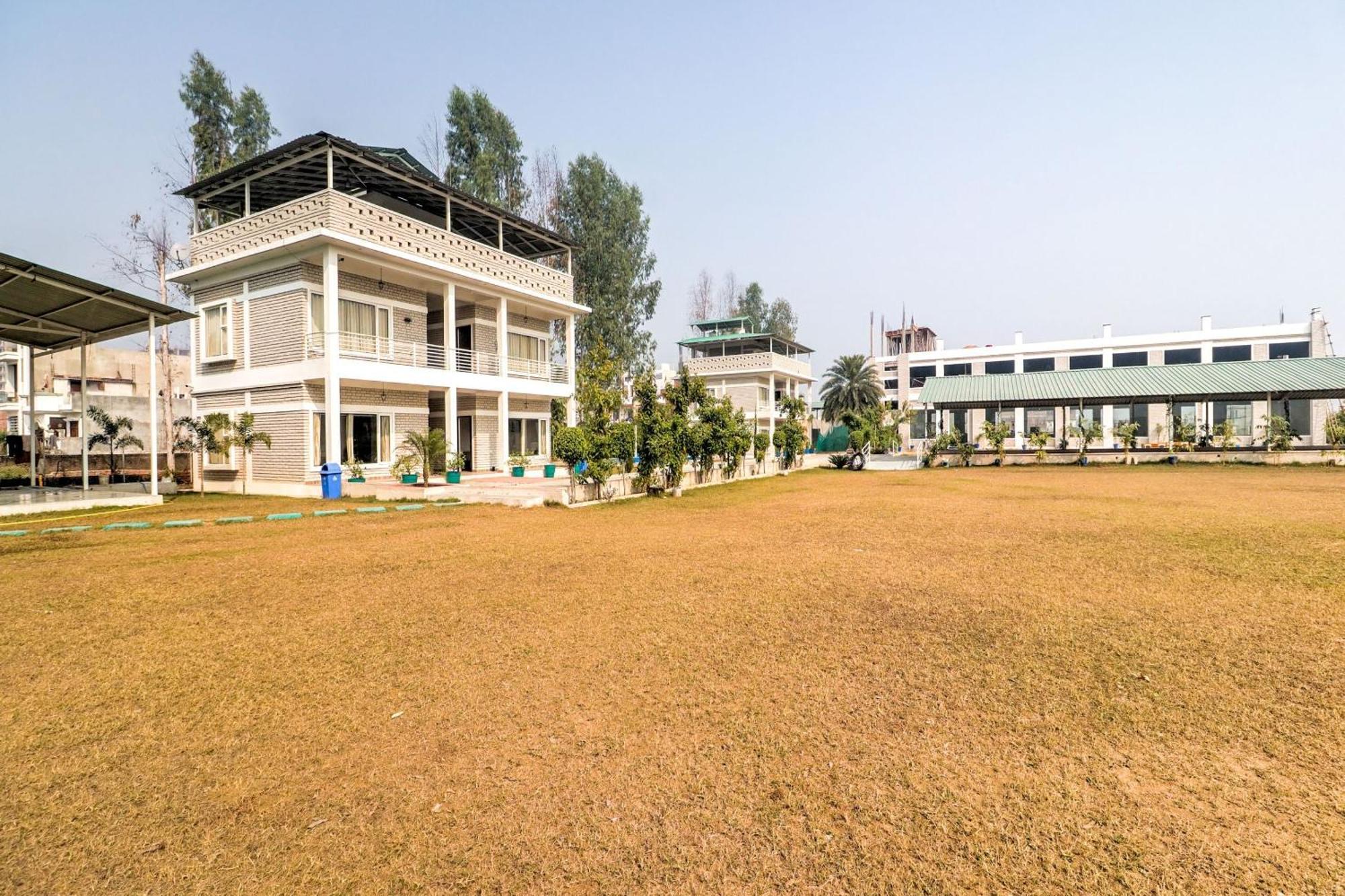 Townhouse Amaraa Farms Near Lulu Hypermarket 勒克瑙 外观 照片