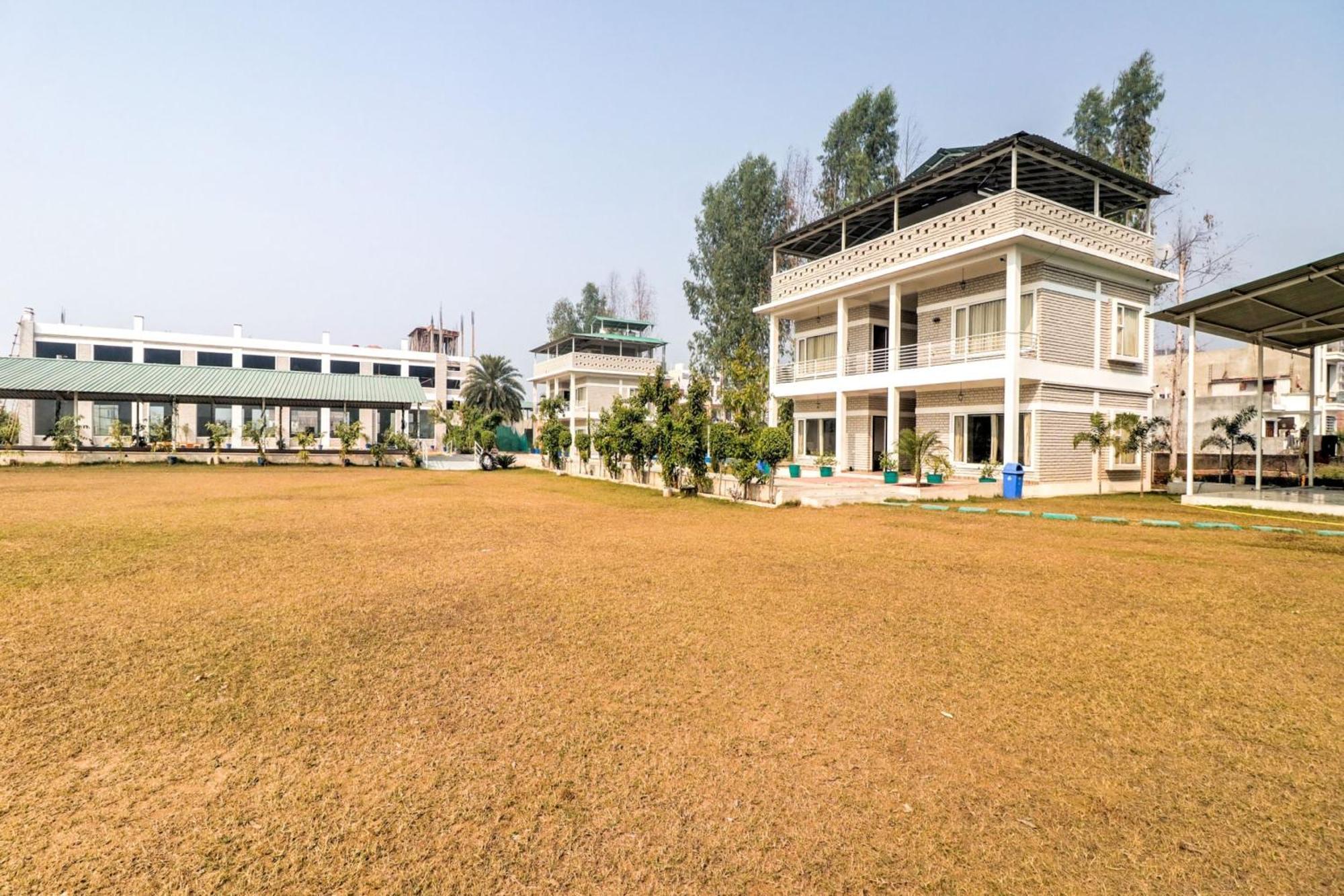 Townhouse Amaraa Farms Near Lulu Hypermarket 勒克瑙 外观 照片