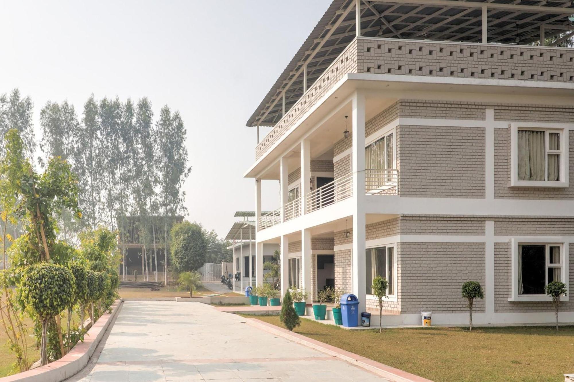 Townhouse Amaraa Farms Near Lulu Hypermarket 勒克瑙 外观 照片